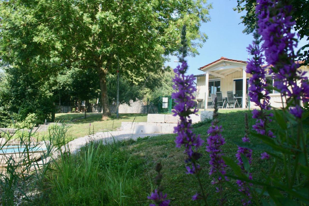 Gaestehaus Gaumenflug Am See Guenzburg Exterior photo